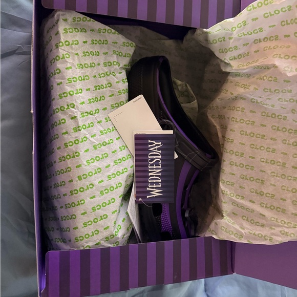 CROCS Wednesday NWT - Picture 2 of 5